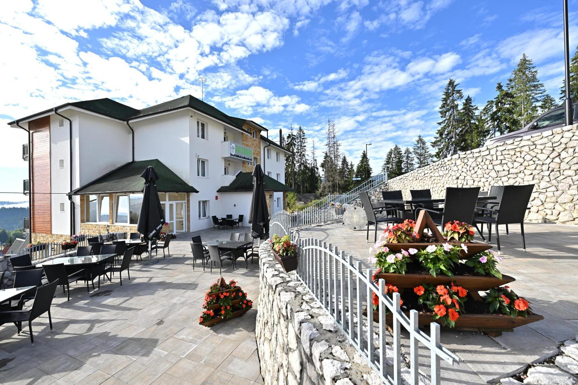 Konak Vuk Nova Varos Exterior photo